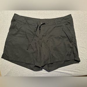 Women’s Magellan Shorts